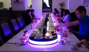 Mücevher, Cep Telefonları ve Yiyecekleri Sergilemek İçin Paslanmaz Çelik Sushi Döner Konveyör Bant Sistemi - Product Image 3