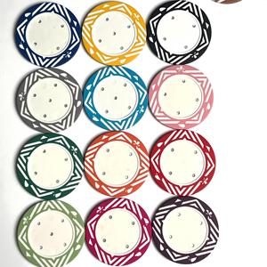 Venta al por mayor de fichas de arcilla profesionales para <span class=keywords><strong>casino</strong></span> sin pegatinas, con logotipo personalizado de fábrica, y marcadores de pelota de golf de metal con esmalte suave. - Product Image 2