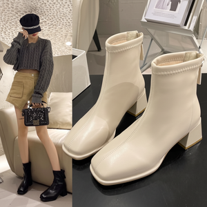 Bottines d'hiver en molleton pour femmes bottes de travail courtes avec fourrure en blanc chaussures confortables pour les travailleurs et un usage quotidien - Product Image 1