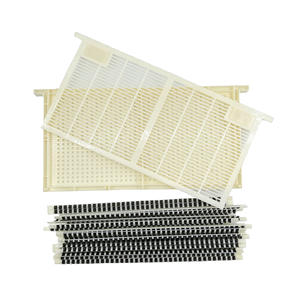 Strumenti per apicoltura 1 Set New <span class=keywords><strong>Queen</strong></span> Cell Cups Kit di alimentazione per api regine gabbia per allevamento regina - Product Image 4