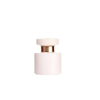 Vente en gros de flacons diffuseurs de parfum pour voiture en verre de 120 ml avec couvercle, diffuseur d'air de luxe pour voiture, conteneur de parfum, logo personnalisé acceptable