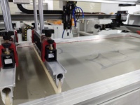 Machine automatique pneumatique à colle ponctuelle pour soutien-gorge sans couture, conception intégrée en acier avec moteur, pour la fabrication de sous-vêtements - Nouveauté