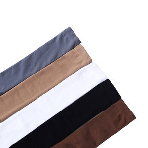 <span class=keywords><strong>Chaussettes</strong></span> au-dessus du genou de style japonais pour femmes <span class=keywords><strong>Chaussettes</strong></span> longues à deux orteils Couleur unie Minceur Design antidérapant Crew Cuff personnalisable - Product Image 5