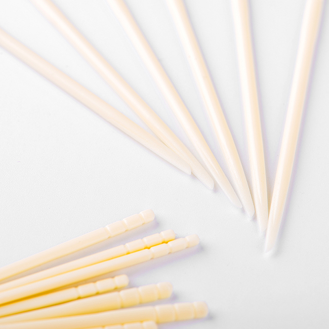 Пластиковая зубочистка с двойным острым носком по самой низкой цене