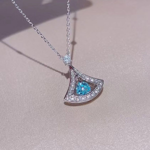 Collana con ciondolo blu a forma di ventaglio creativo, elegante catena a clavicola stile gonna per donna - Product Image 4