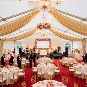 Tente de Haute Qualité Tente Commerciale de Réception Tentes de Mariage et d'Événements en Extérieur pour 100 à 200 Personnes - Product Image 5