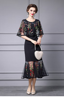 Grande taille femmes robe de soirée 2025 printemps été mariée mère Sexy Tulle maille broderie Patchwork Midi noir blanc robe moulante