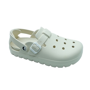Chaussures de jardin à injection EVA populaires pour hommes et femmes Mules plates respirantes d'été et d'hiver pour adultes Sabots - Product Image 4