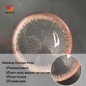 Assiette de présentation ronde transparente LEDA, nouveau design, écologique, avec bordure or rose, en verre, pour mariages, événements, fêtes, hôtels - Product Image 2