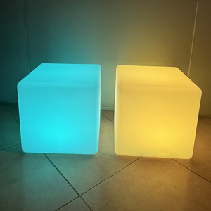 Hiện Đại Màu Sắc Thay Đổi <span class=keywords><strong>LED</strong></span> <span class=keywords><strong>Cube</strong></span> Ánh Sáng Phân Không Dây 10Cm 80Cm <span class=keywords><strong>LED</strong></span> Ghế Ghế <span class=keywords><strong>Cube</strong></span> <span class=keywords><strong>20Cm</strong></span> 30Cm 40Cm 43Cm 50Cm 60Cm Kích Thước Có Sẵn - Product Image 4