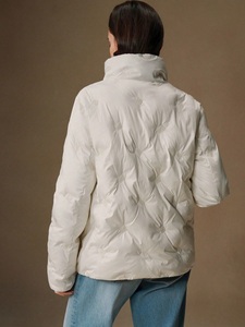 <span class=keywords><strong>Piumino</strong></span> Donna Donna <span class=keywords><strong>Piumino</strong></span> Donna con collo alto Beige a manica lunga ricamato paillettes - Product Image 3