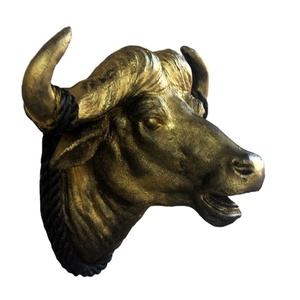 Sculpture <span class=keywords><strong>de</strong></span> Tête <span class=keywords><strong>de</strong></span> <span class=keywords><strong>Taureau</strong></span> en Résine Bronze Antique pour Décoration Murale Suspendue - Product Image 5
