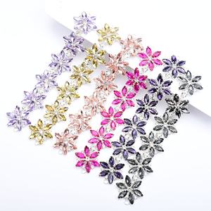 Nouvelle chaîne <span class=keywords><strong>à</strong></span> maillons en cristal artisanal de 3,5 x 21 cm, inspirée de la couture, garniture en strass pour vêtements de luxe et design signature - Product Image 4