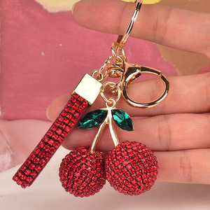 Rhinestone anh đào quyến rũ <span class=keywords><strong>Keychain</strong></span> pha lê dễ thương trái cây hình dạng vòng chìa khóa túi Mặt dây chuyền đồ trang trí cho phụ nữ người đàn ông Phụ kiện mặt dây chuyền - Product Image 4