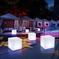 Cube lumineux LED moderne de 30 cm/11,8 pouces pour la maison, le bar, l'hôtel, la salle de sport et les salles à manger - Plastique résistant à l'eau