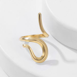 Anel aberto de aço inoxidável minimalista banhado a ouro 18K para mulheres e homens joia anel geométrico irregular ajustável à prova d'água - Product Image 1