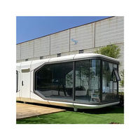 Maison conteneur extensible de luxe avec structure en acier moderne, maison préfabriquée pour une vie en grand espace et un usage professionnel