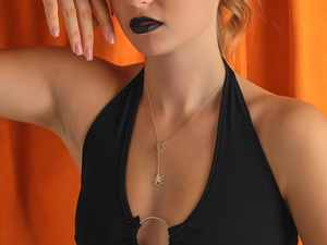 จี้สร้อยคอรูปใยแมงมุมสแตนเลสสตีลเคลือบทอง 18K แบบสั่งทำพิเศษจาก Jietao เครื่องประดับแฟนซีสำหรับเทศกาลฮาโลวีน ดีไซน์สวยเก๋ไม่ซ้ำใครสำหรับผู้หญิง - Product Image 4