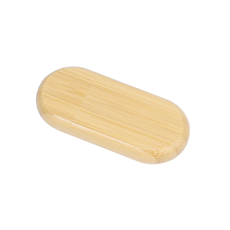 USB di bambù