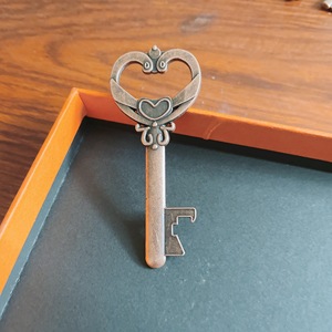 Llaveros Vintage con Forma de Llave de Esqueleto - Llaves Antiguas de Aleación de Zinc y Bronce para Joyería, Manualidades y Decoración de Bodas - Product Image 2