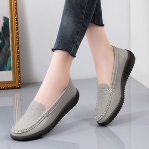2026 Fashion New Womens <b>Shoes</b> Breathable Comfortable n <b>Shoes</b> <b>Soft</b> Middle-aged Elderly Casual <b>Shoes</b> Women Ladies <b>Shoes</b> - Product Image 3