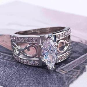 Anello dal Design a Forma di Marquise Cava, Anello Classico da Dito per Donne - Product Image 6