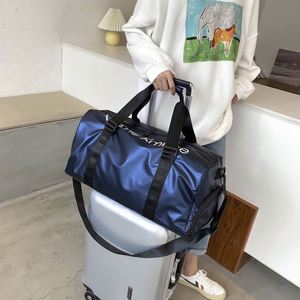 Bolsa de Gimnasio de Gran Capacidad, Impermeable, para Deportes, Viajes y Fin de Semana, con Correa de Hombro Ajustable - Product Image 2