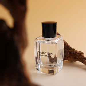 Flacon de parfum en verre transparent rechargeable de luxe Eric 90 ml avec boîte personnalisée - Product Image 6