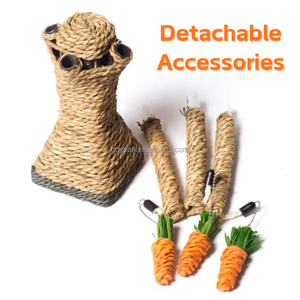 Griffoir pour chat en forme de branche, tressé à la main en paille, avec jouets à mâcher en forme de carotte - Product Image 4