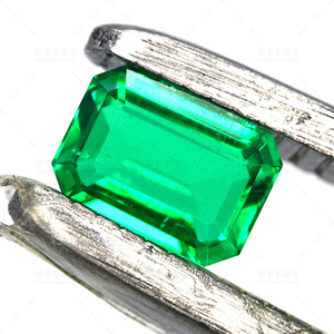 Emerald Cut Green Gemstone 5x7mm 0.925ct For Rings Engagement Classic Style - Product Image 3