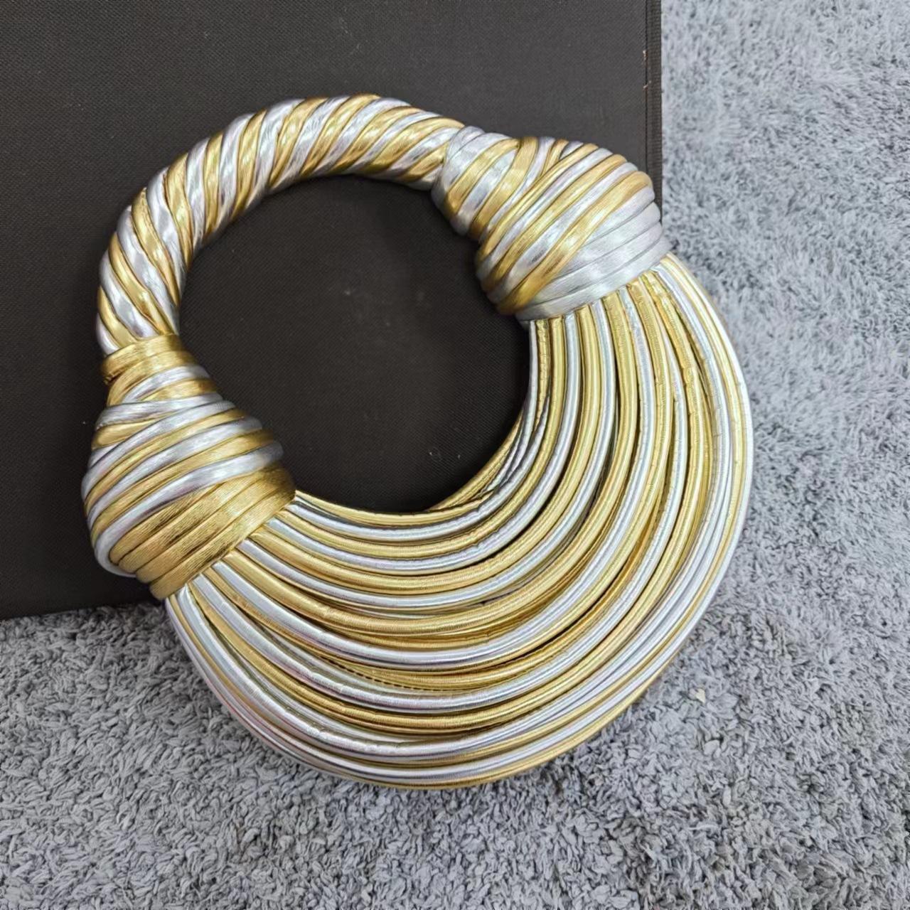 Z106BG01 Gold silver