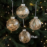 Nouvelle boule suspendue transparente en plastique de 8 cm avec paillettes dorées, inspirée de la Corée et de l'Europe, pour décorer le sapin de Noël