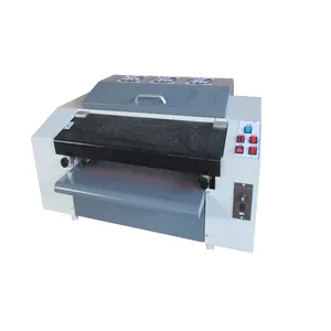 Máquina de revestimento uv do verniz do papel da impressão com líquido uv