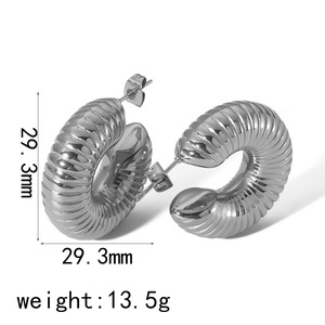 Boucles d'oreilles en spirale dorées en forme de U, goutte d'eau, pour femmes, à porter au quotidien - Product Image 3