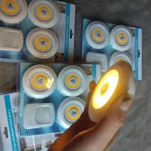 Luz Nocturna Inteligente Inalámbrica con Control Remoto, Regulable, Decorativa, para Cocina, Armario, Escalera, Pasillo, Baño, Gabinete, Mini Luces LED - Product Image 4