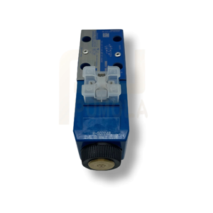 Válvula Solenoide Direccional Hidráulica DG4V-3-2A-M-U-H7-60 DG4V-3-2A/2B/2C/6C/8C-M-U-H7-60 Control Hidráulico por Solenoide - Product Image 1