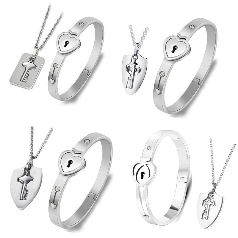 Creative Model Bracelets Key Chains love Lock Key Couple Smart Bracelet  Long-distance Touch love