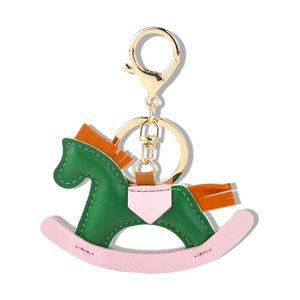 Neuer Handgefertigter Cartoon Lederanhänger in Pferdeform, Pony-Anhänger als Auto-Schlüsselanhänger und Accessoire für Luxus-Taschenanhänger - Product Image 2