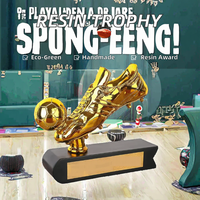 Trophée personnalisé en résine pour le meilleur joueur de football, écologique, forme irrégulière, sculpture décorative pour la maison, tendance