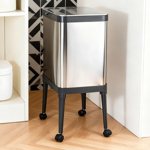 ถังขยะสี่เหลี่ยมสแตนเลส 4 ลิตร แบบมีล้อ สำหรับใช้ในครัว ห้องน้ำ - Product Image 3