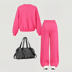 Set Comodo per Bambina con Felpa Rosa a Maniche Lunghe e Pantaloni Larghi con Stampa a Fiocco sul Petto e sulla Gamba Sinistra per Uso Quotidiano - Product Image 2