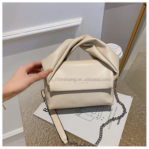 Hot Selling Designer PU Leather Pleated Hand Held Handle Chain Women Shoulder Crossbody Bag Fashionable Texture - Product Image 1