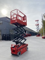 Table élévatrice à ciseaux électrique autopropulsée 2,39 m 500 kg en acier au manganèse, vitesse de levage 3-5 m/min pour la construction d'entrepôts