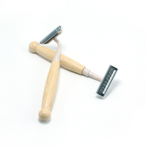 Hoge Kwaliteit Twin Blade Rvs Herbruikbaar Gezicht Scheermes Met Beukenhouten Handvat Voor Mannen - Product Image 1