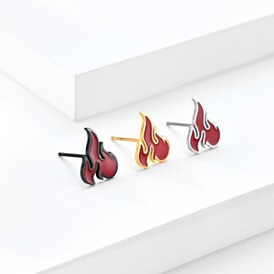 Boucles d'oreilles flamme de torche au style urbain unique, design de niche en acier titane, style chinois tendance, col - Product Image 2