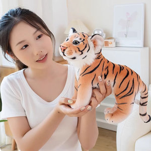 Lindo Peluche de Tigre Blanco Pequeño, Relleno de Algodón PP Súper Suave, Alivia el Estrés, Regalo de San Valentín, 10 cm - Product Image 4