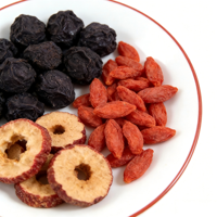 Snacks de prune noire séchée directement de l'usine - Superaliment antioxydant naturel pour faciliter la digestion, faible MOQ et OEM