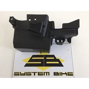 Sistema di Ventilazione Airbox Sinistro per Ducati 749 999 - Product Image 4