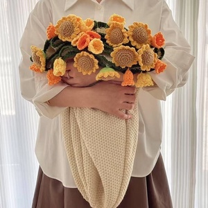 Ramos de Girasoles Listos para Usar, Flores de Jardín, Pequeñas Margaritas, Lirios del Valle Tejidos a Mano, Regalo Festivo, Manta de Ramo de Rosas - Product Image 2