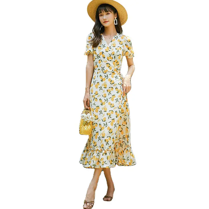 Top Vente haute qualité style vintage français femmes décontracté col en v vacances longues volants robes florales pour l'été